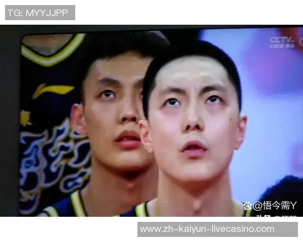 广东队与吉林队激战正酣徐杰胡明轩携手出击杜锋誓言保住第六名 广东队与吉林队激战正酣徐杰胡明轩携手出击杜锋誓言保住第六名